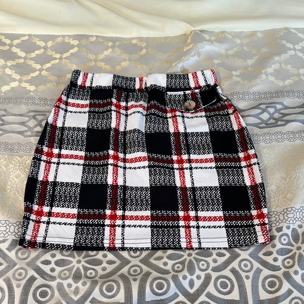 Shein Plaid Black and Red Women's Skirt